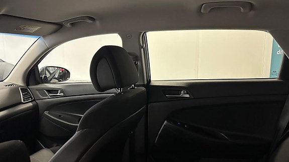 Hyundai Tucson 17 of 25