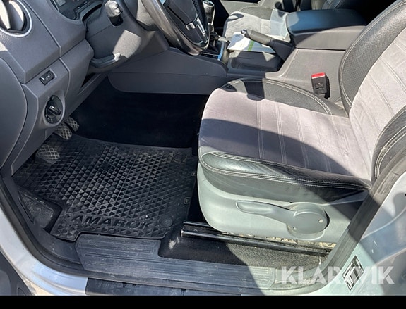 Volkswagen Amarok 7 of 8