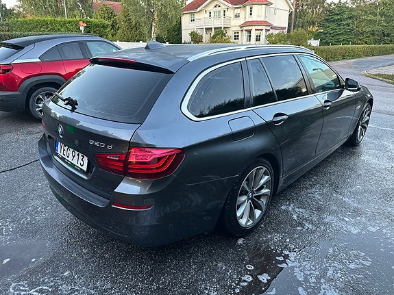 BMW 520d 5 of 12