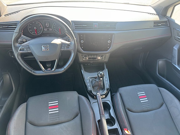 Seat Arona 12 of 13