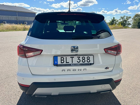 Seat Arona 6 of 13