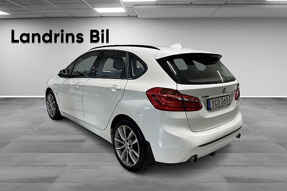 BMW 220d 8 of 11