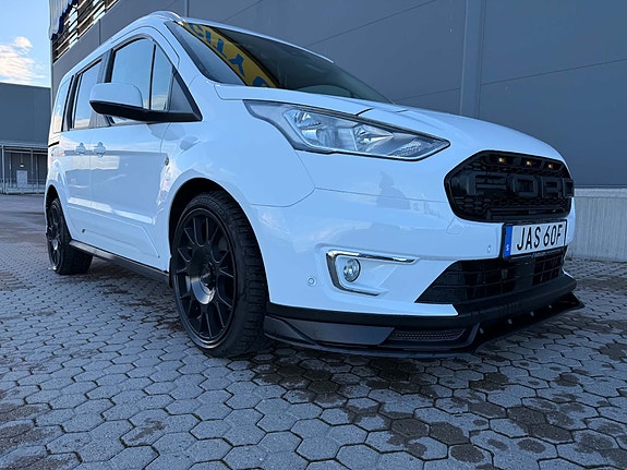 Ford Tourneo Connect 5 of 17