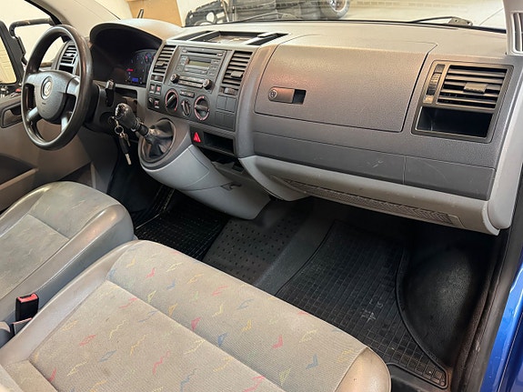 Volkswagen Transporter 13 of 20