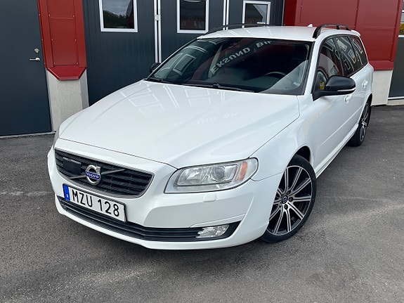 Volvo V70 2 of 24