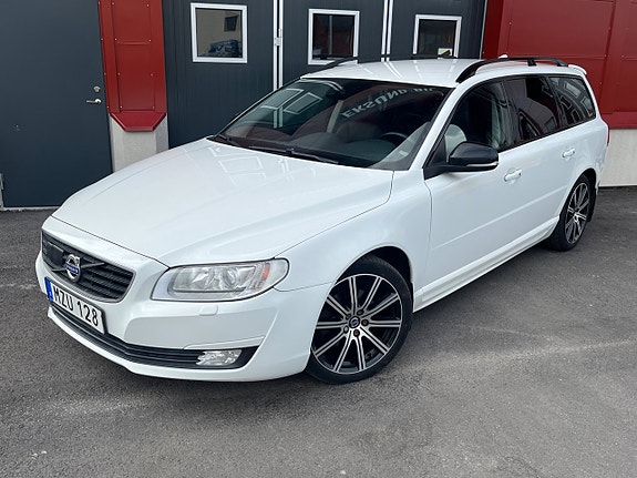 Volvo V70 3 of 24