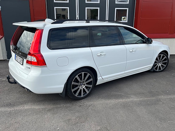 Volvo V70 7 of 24