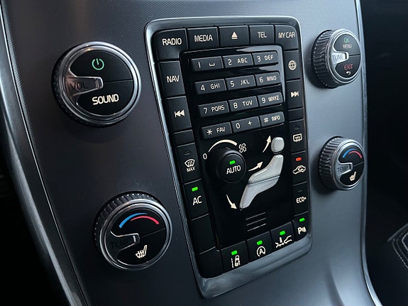 Volvo V70 20 of 24