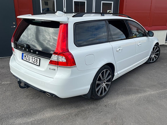 Volvo V70 6 of 24