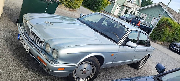 Jaguar XJ 6 of 6