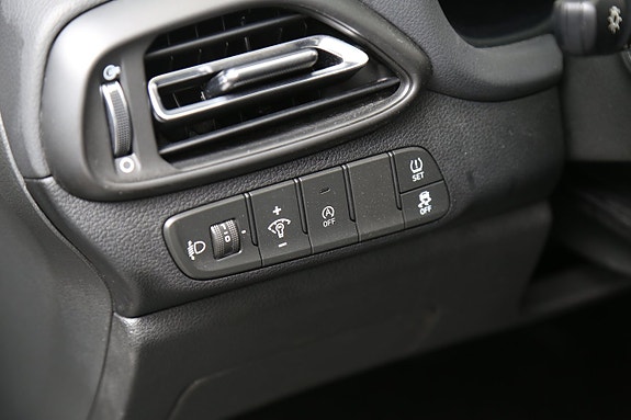 Hyundai i30 12 of 23