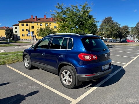 Volkswagen Tiguan 5 of 14