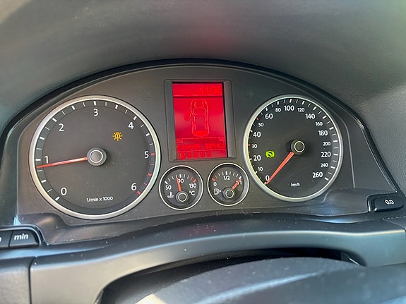 Volkswagen Tiguan 13 of 14