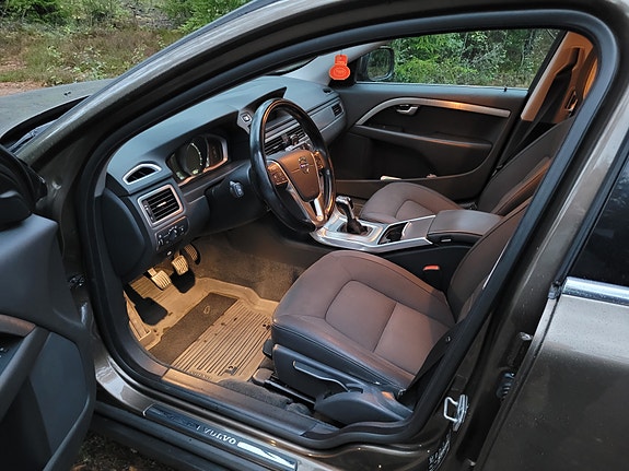 Volvo XC70 4 of 4