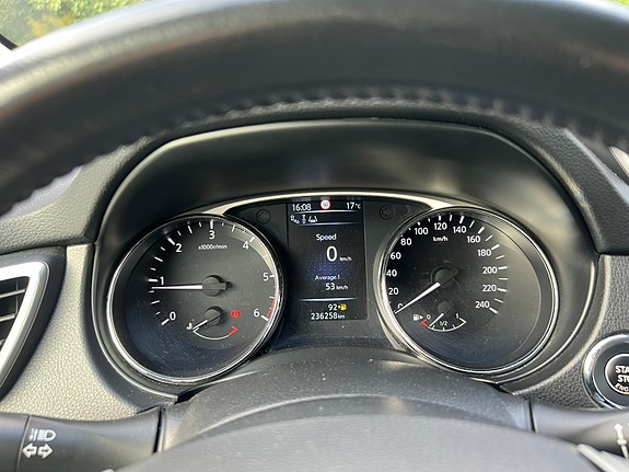 Nissan X-Trail 15 of 26