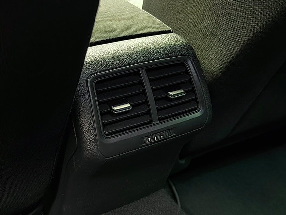 Volkswagen Golf I 21 of 30