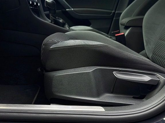 Volkswagen Golf I 18 of 30