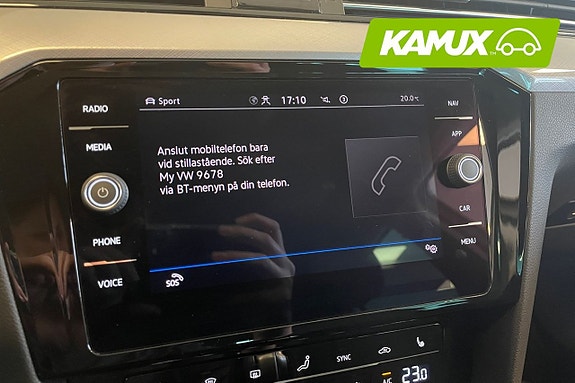 Volkswagen Passat 21 of 26