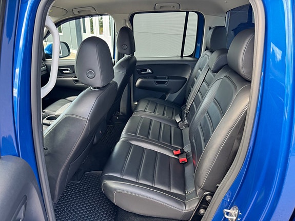 Volkswagen Amarok 8 of 18