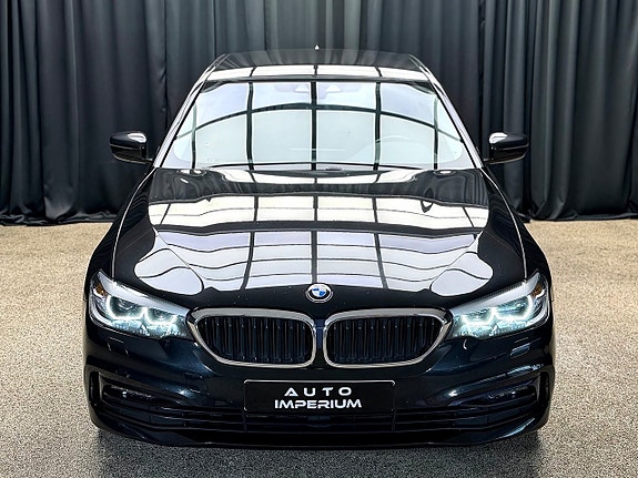 BMW 520d 3 of 30