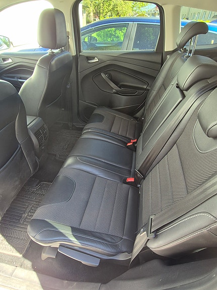 Ford Kuga 12 of 13