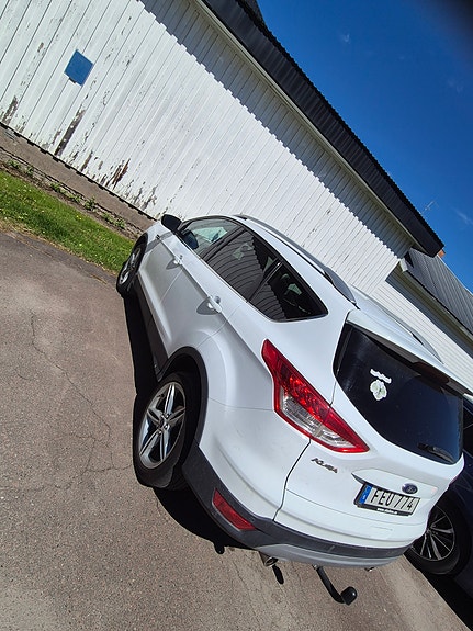 Ford Kuga 8 of 13