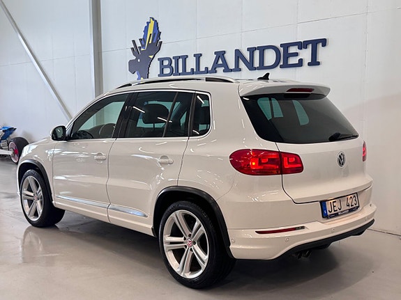 Volkswagen Tiguan 4 of 29