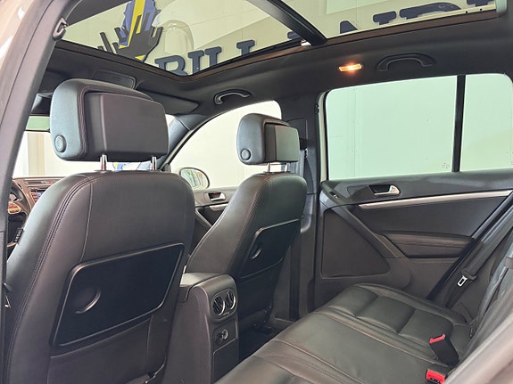 Volkswagen Tiguan 14 of 29