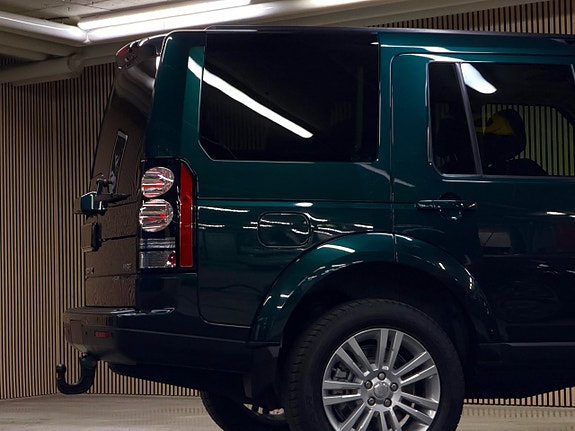 Land Rover Discovery 15 of 30