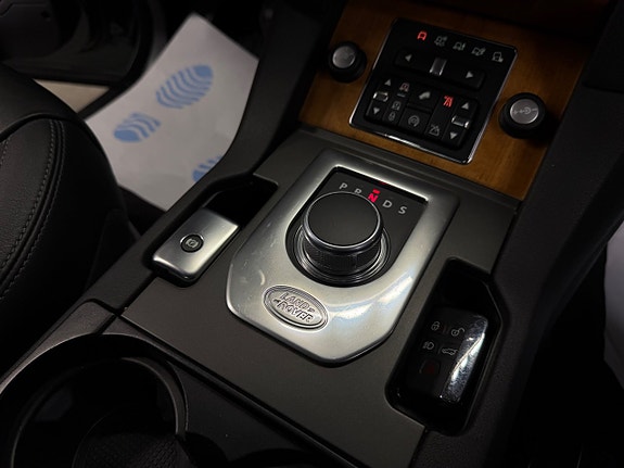 Land Rover Discovery 23 of 30