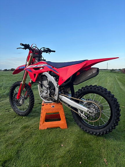 Honda CRF 450 4 of 8
