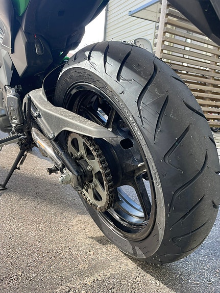 Kawasaki Ninja ER-6N låga mil 7 of 9