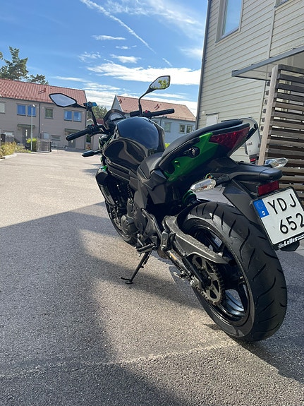 Kawasaki Ninja ER-6N låga mil 6 of 9