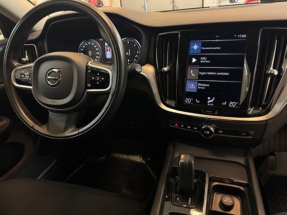 Volvo V60 Cross Country 16 of 30
