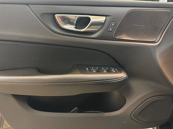 Volvo V60 Cross Country 26 of 30