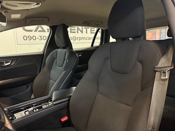 Volvo V60 Cross Country 20 of 30