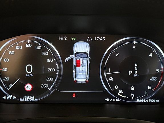 Volvo V60 Cross Country 10 of 30