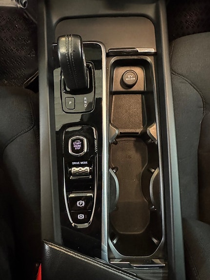 Volvo V60 Cross Country 11 of 30