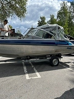 Motorbåt Buster Magnum / Motorboat for sale - 671 RunHrs 12 of 12