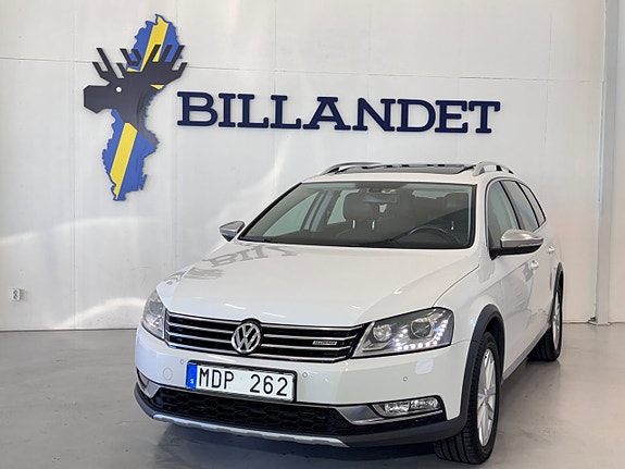Volkswagen Passat Alltrack 2 of 28