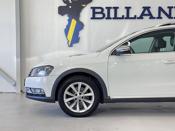 Volkswagen Passat Alltrack 8 of 28