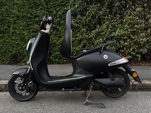 Vespa VÄSSLA 2 4 of 6