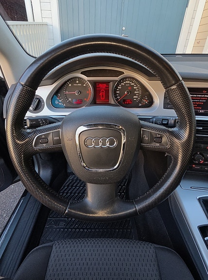 Audi A6 5 of 22