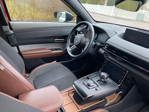 Mazda MX-30 6 of 7