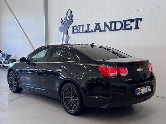 Chevrolet Malibu 4 of 24