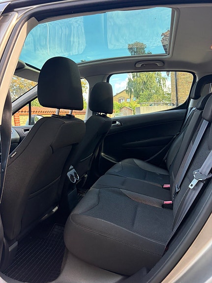 Peugeot 308 5 of 5