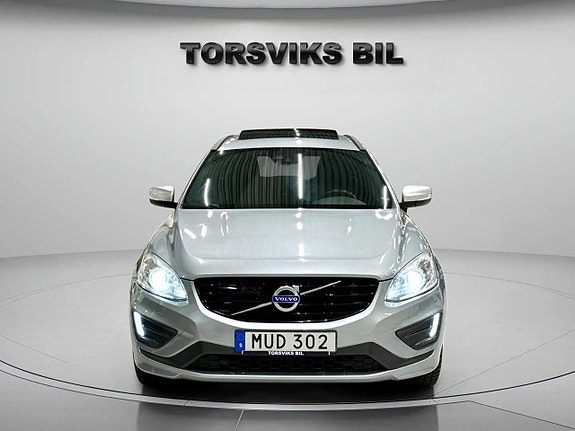 Volvo XC60 10 of 25