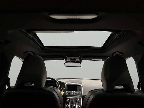 Volvo XC60 18 of 25