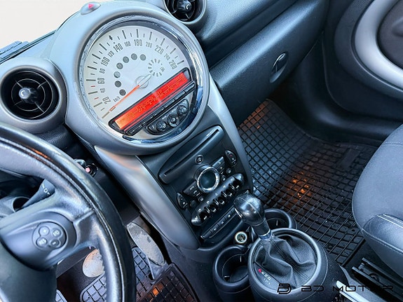 MINI Countryman Cooper D 13 of 16