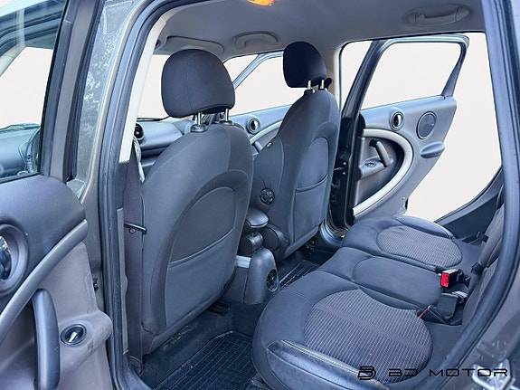 MINI Countryman Cooper D 16 of 16